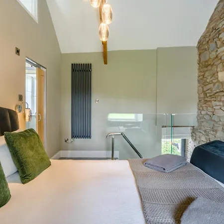 1 Bed In Oc-m29886 Holiday home